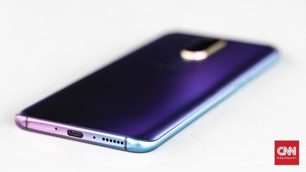 Oppo R17 Pro, Hasil Foto si Jago Malam Kurang Mengesankan