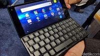 Melihat Cosmo Communicator yang Mirip Ponsel Legendaris Nokia