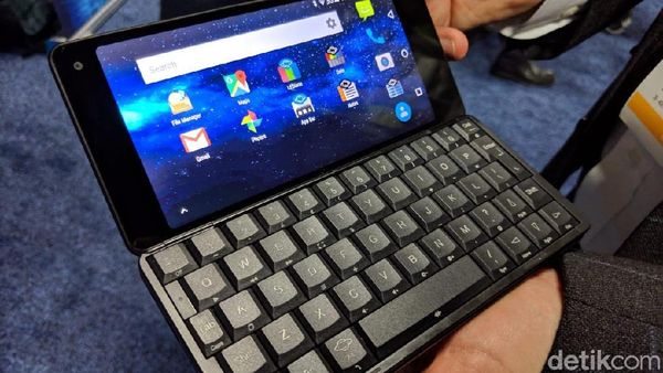 Melihat Cosmo Communicator yang Mirip Ponsel Legendaris Nokia