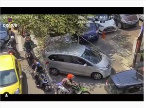 Kocak! Parkir Sembarang di Trotoar Kena Tegur Syahrini Kocak! Parkir Sembarang di Trotoar Kena Tegur Syahrini