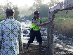 Tembok di Tengah Jalan Buatan Cakades Kalah di Wonosobo Dibongkar