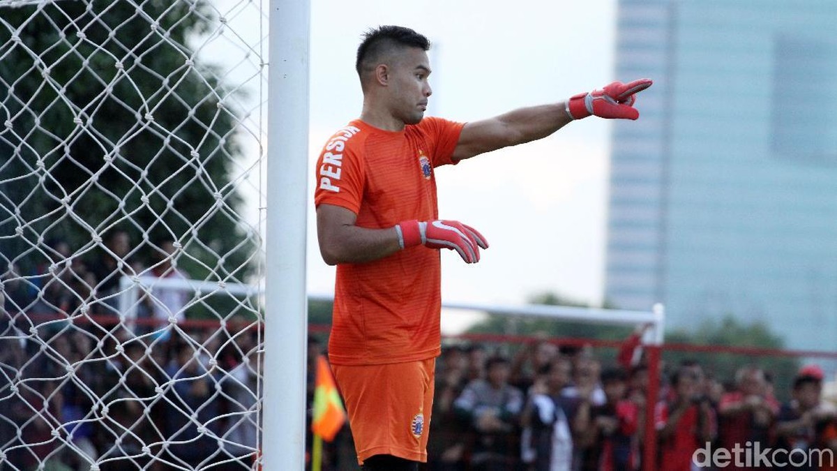 Andritany Ardhiyasa diberi kepercayaan melanjutkan ban kapten Ismed Sofyan. (Rifkianto Nugroho/detikSport)