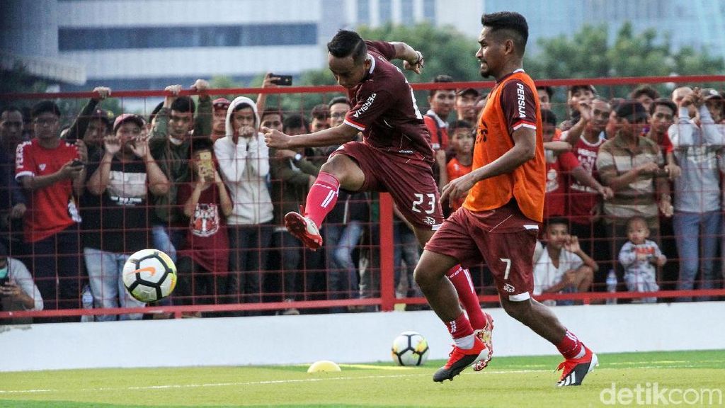 Usai Juara, Persija Berlatih di Lapangan Baru Usai Juara, Persija Berlatih di Lapangan Baru
