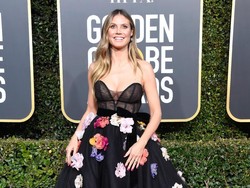 Berenang di Gua, Heidi Klum Didenda