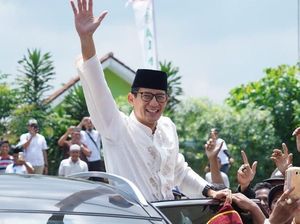 Janji Sejahterakan Guru Honorer, Sandi: Kita Beri Gaji Layak Janji Sejahterakan Guru Honorer, Sandi: Kita Beri Gaji Layak
