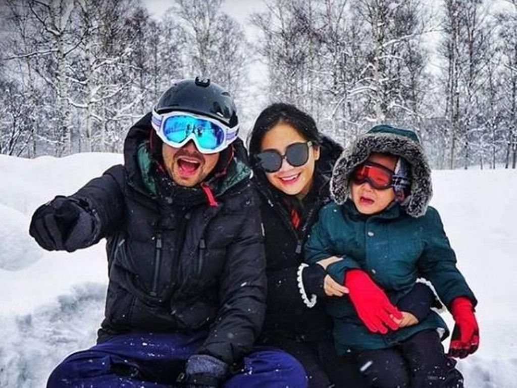 Masyaallah... Pintarnya Rafathar saat Belajar Ngaji Masyaallah... Pintarnya Rafathar saat Belajar Ngaji