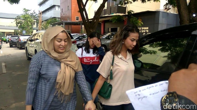 Sebelum Tinggalkan Surabaya, Vanessa Angel Pamit ke Polda Jatim