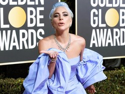 Gaun Lady Gaga Dilelang Pelayan Hotel, Dapat dari Mana?