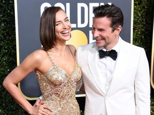Bradley Cooper dan Irina Shayk Mesra Banget di Golden Globe Awards 2019