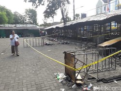 Kebakaran Puluhan Kios Dekat Titik Nol Yogya Diduga Akibat Korsleting