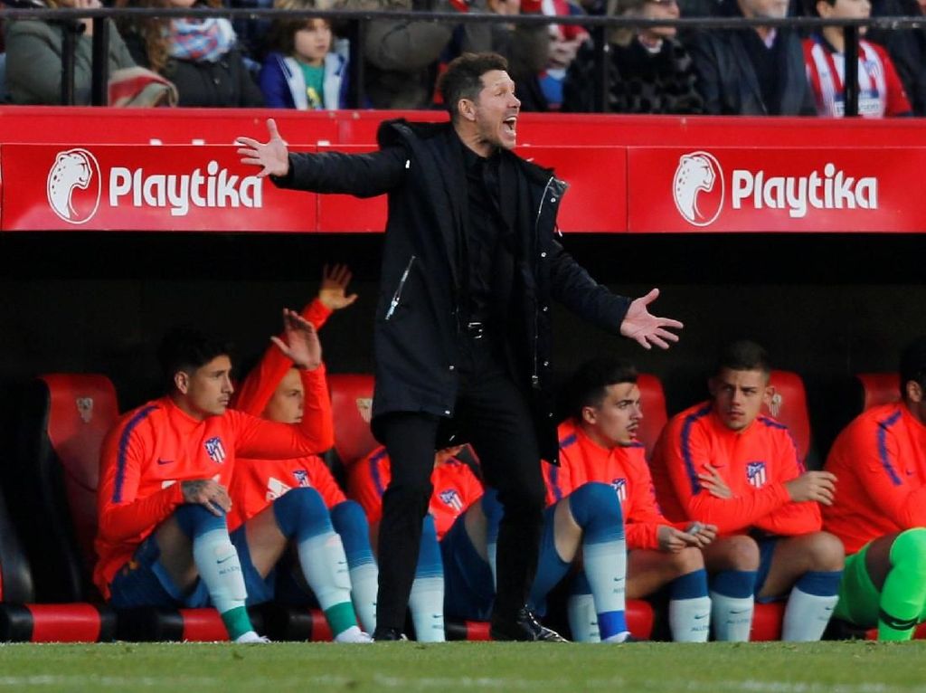 Simeone Bersyukur Raih Satu Poin dari Kandang Sevilla Simeone Bersyukur Raih Satu Poin dari Kandang Sevilla