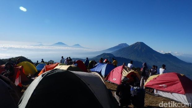 Pendakian Gunung Prau di Jateng Ditutup 3 Bulan, Ini Alasannya