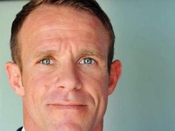 Pahlawan AS Didakwa Kejahatan Perang, Termasuk Bunuh Remaja ISIS