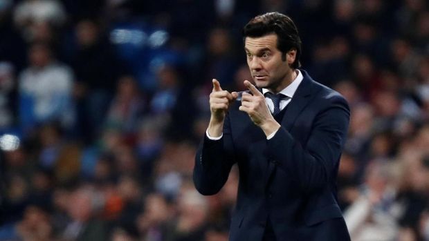 Santiago Solari masih dalam ancaman pemecatan Real Madrid.