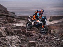 Moge Petualang Terbaru KTM Siap Meluncur