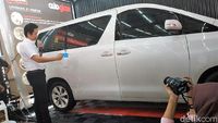 Cuci Mobil Minim Sentuhan Tangan di SPBU