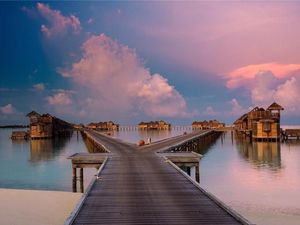 Celebrity on Vacation: Main ke Maldives versi Indonesia Celebrity on Vacation: Main ke Maldives versi Indonesia