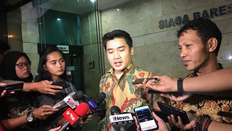 Andi Arief Laporkan Hasto dkk ke Bareskrim Andi Arief Laporkan Hasto dkk ke Bareskrim
