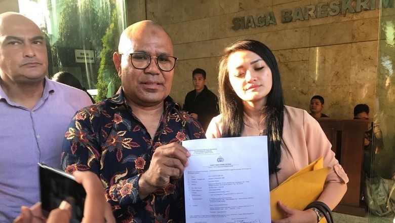 Datangi Bareskrim, Pelapor Sekjen PDIP Dicecar 15 Pertanyaan Datangi Bareskrim, Pelapor Sekjen PDIP Dicecar 15 Pertanyaan