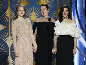 Mengintip Isi Goodie Bag Rp 9 Jutaan yang Dibawa Pulang Tamu Golden Globes Mengintip Isi Goodie Bag Rp 9 Jutaan yang Dibawa Pulang Tamu Golden Globes