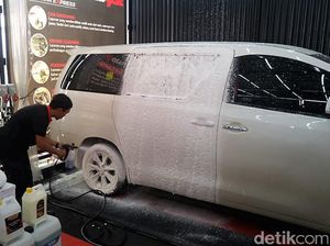 Malas Cuci Mobil Setelah Hujan Bikin Cat Ternodai Malas Cuci Mobil Setelah Hujan Bikin Cat Ternodai