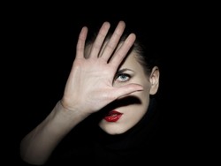 Kalender Jawa Kamis Pon 19 Oktober 2023: Awas Kena Malu