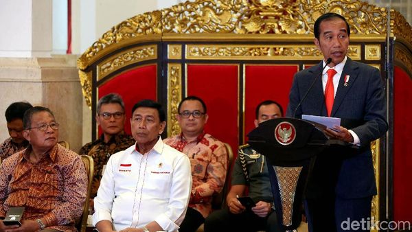 Jokowi Bahas Capaian Pemerintah di Rapat Kabinet Perdana 2019