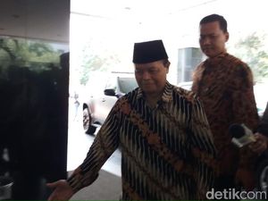 HNW: Semoga Penyebar Hoax Arifin Ilham Wafat Tobat HNW: Semoga Penyebar Hoax Arifin Ilham Wafat Tobat