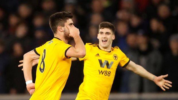 Wolverhampton Wanderers jadi tim yang berhasil menyingkirkan Liverpool.