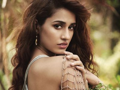 Gaya Seksi Disha Patani, Aktris India yang Jadi Model Lingerie Calvin Klein