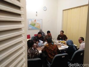 Terkait Dugaan Maladministrasi, Rektor UGM Penuhi Panggilan ORI DIY Terkait Dugaan Maladministrasi, Rektor UGM Penuhi Panggilan ORI DIY