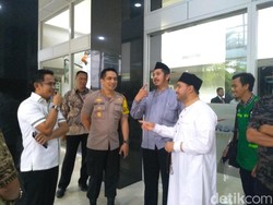 Kombes Indra Muazin Aksi 212 Jenguk Arifin Ilham: Beliau Terlalu Lelah