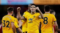 Gol Raul Jimenez ini jadi yang pertama dicetak Wolves di kandang saat melawan Liverpool sejak Kenny Miller pada Januari 2004. (Darren Staples/Reuters)