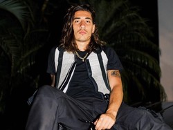 Maka jangan heran kalau Bellerin terlihat sangat hipster. (Foto: Instagram @hectorbellerin)