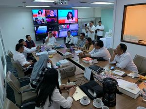 Tim Jokowi-Maruf Gelar Simulasi Debat Lawan Prabowo-Sandiaga