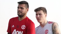 MU terbang ke Dubai pada Sabtu (5/1/2019), tak lama setelah mengalahkan Reading 2-0 dalam laga babak ketiga Piala FA. Foto: Twitter @manutd