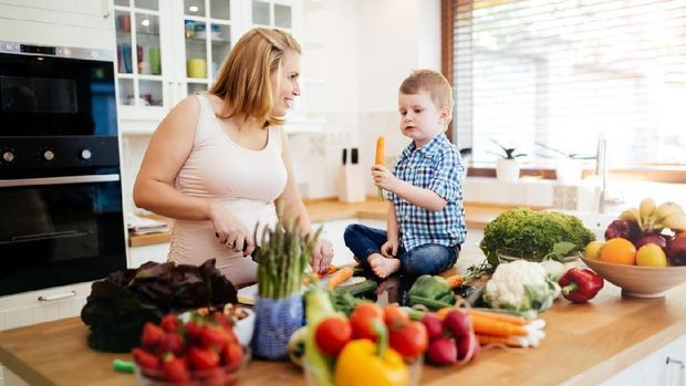 5 Asupan yang Penting Dikonsumsi Ibu Hamil Saat Sarapan
