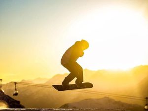 Momen Pergantian Tahun Rossi: Main ski
