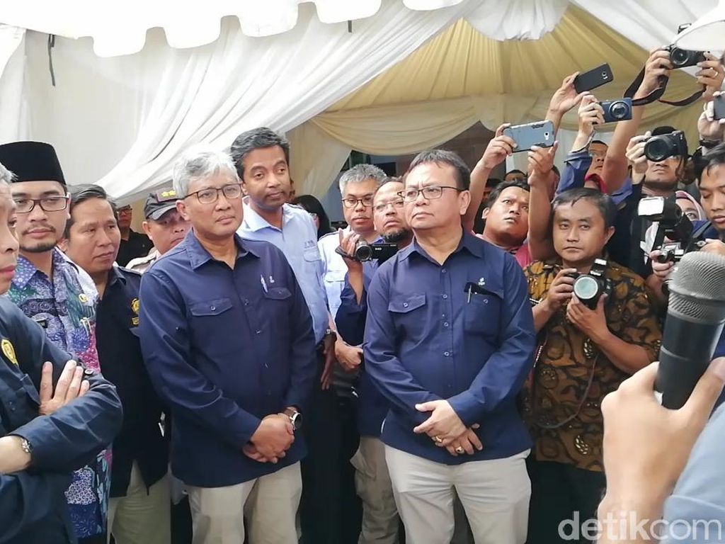 Menteri Jonan Heran Hanya 80 Nelayan Pasuruan Terima Konverter Kit Menteri Jonan Heran Hanya 80 Nelayan Pasuruan Terima Konverter Kit