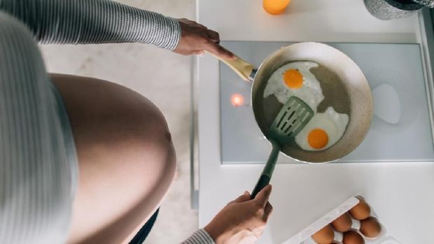 5 Asupan yang Penting Dikonsumsi Ibu Hamil Saat Sarapan