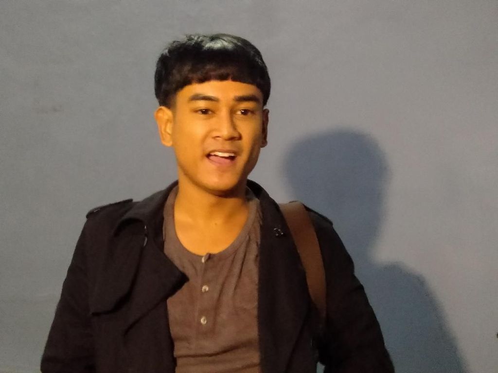 Ramai Video Masturbasi Artis, Dwi Andhika Belum Berani Lihat Ramai Video Masturbasi Artis, Dwi Andhika Belum Berani Lihat
