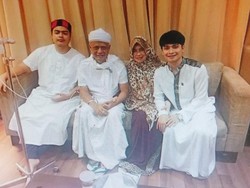 Doa Teuku Wisnu dan Arie Untung untuk Ustaz Arifin Ilham