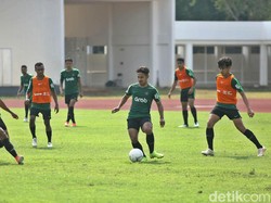 Timnas Indonesia U-22 menggelar latihan perdana di tahun 2019.