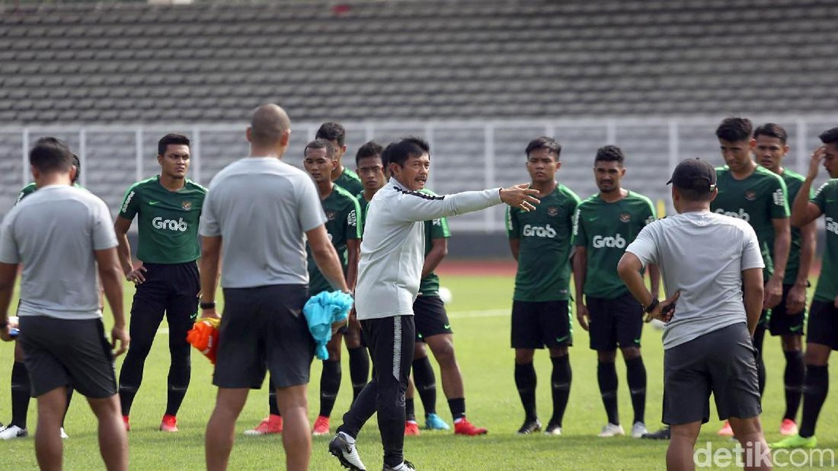 Indra Sjafri memanggil tiga pemain baru untuk masuk pelatnas Timnas Indonesia U-22 (Agung Pambudhy/detikSport)