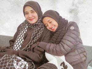 Seperti Kembar, Ini Gaya Laudya C. Bella dan Zaskia Saat Liburan Bareng Seperti Kembar, Ini Gaya Laudya C. Bella dan Zaskia Saat Liburan Bareng