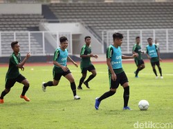 Sesi latihan tersebut dimulai sejak pukul 06.30 WIB.