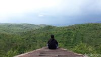 Foto: Gardu Pandang Gunung Gede yang Instagenik