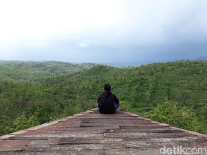 Foto: Gardu Pandang Gunung Gede yang Instagenik