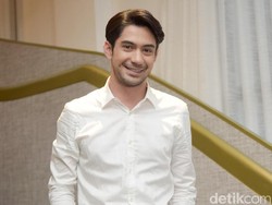 Debut Jadi Sutradara, Reza Rahadian Tak Mau Terpengaruh Film Lain