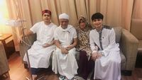 Potret Jokowi dan Prabowo Jenguk Ustaz Arifin Ilham